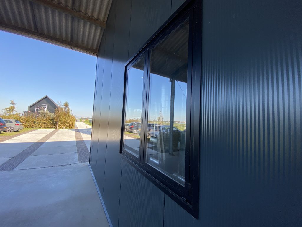 Minister werkzaamheid Verrast Aluminium venster met tweezijdige afwerking | Witteburg