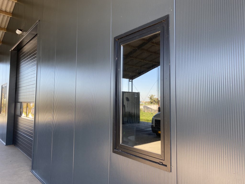 Minister werkzaamheid Verrast Aluminium venster met tweezijdige afwerking | Witteburg